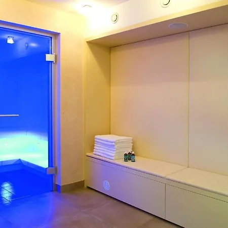 Apartmanhotel Holunderhof Lienz