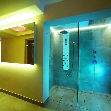 Holunderhof Apartmanhotel Lienz